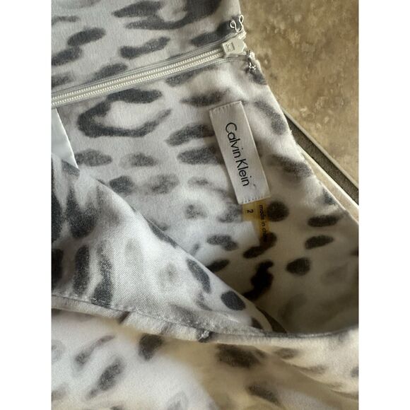 Calvin Klein 2 Animal Print Sheath Structured Lined Dress - Picture 2 of 5